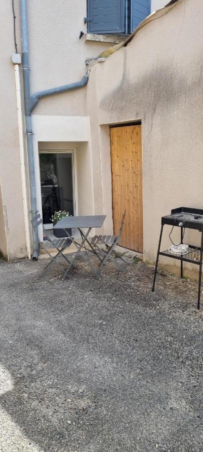 Appartement Chaleureux En Ardeche La Roche-de-Glun Екстериор снимка